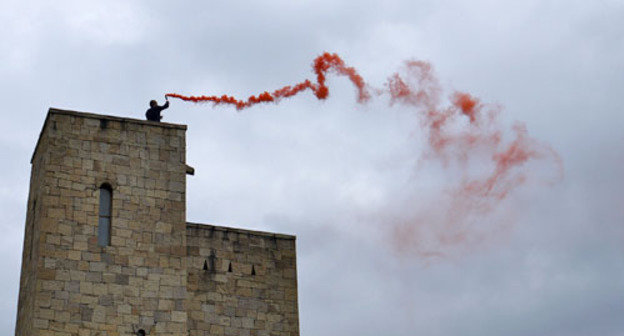 Акция "Сигнальные костры" прошла на территории историко-мемориального комплекса "Ватан". Дагестан, Гунибский район, 16 сентября 2013 г. Фото Патимат Махмудовой для "Кавказского узла"