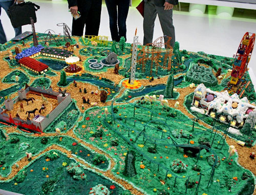 Проект "Тематический парк" в Сочи, представленный на XII международном инвестиционном форуме "Сочи-2013". 29 сентября 2013 г. Фото: Информационное агентство "ФедералПресс", http://fedpress.ru/