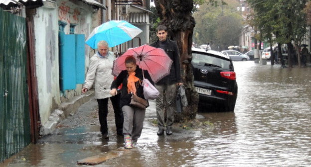 Подтопление во время ливня в Краснодаре. 2 сентября 2013 г. Фото Натальи Дорохиной для "Кавказского узла"