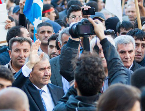 Джамиль Гасанли во время митинга. Баку, 28 сентября 2013 г. Фото Азиза Каримова для "Кавказского узла"