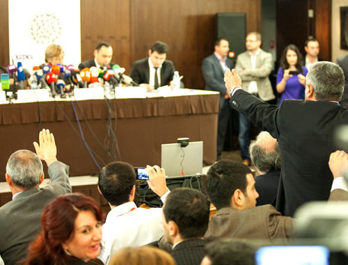 Во время пресс-конференции ОБСЕ. Баку, 10 октября 2013 г. Фото Азиза Каримова для "Кавказского узла"