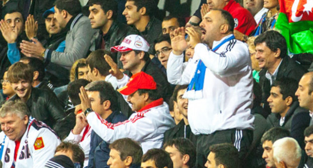 Болельщики на матче сборных Азербайджана и России в Баку 15 октября 2013 г. Фото Азиза Каримова для "Кавказского узла"