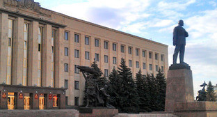 Площадь Ленина в Ставрополе. Фото: Ален Катин, http://commons.wikimedia.org/ Площадь Ленина в Ставрополе. Фото: Ален Катин, http://commons.wikimedia.org/