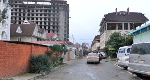 Эллинги на улице Просвещения в Адлере, подлежащие сносу по решению суда, как самовольные строения. Ноябрь 2013 г. Фото Светланы Кравченко для "Кавказского узла"