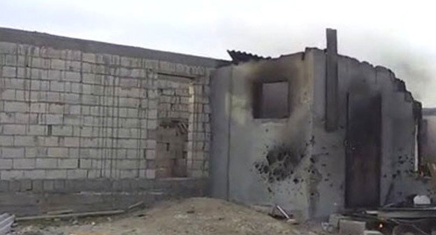 Дом в селе Новосаситли, в котором были заблокированы боевики. Дагестан, 20 ноября 2013 г. Фото http://nac.gov.ru/