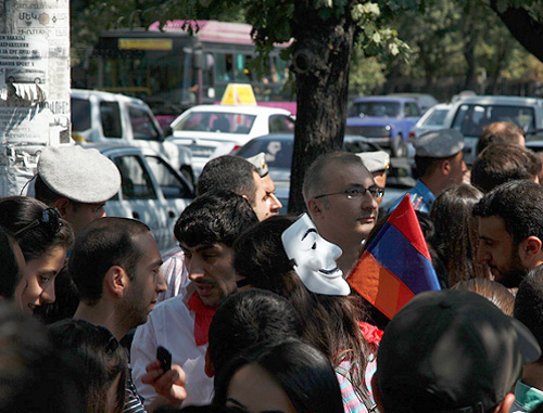 Акция противников присоединения Армении к Таможенному Союзу. Ереван, 4 сентября 2013 г. Фото: © PanARMENIAN Photo/Tigran Mehrabyan
