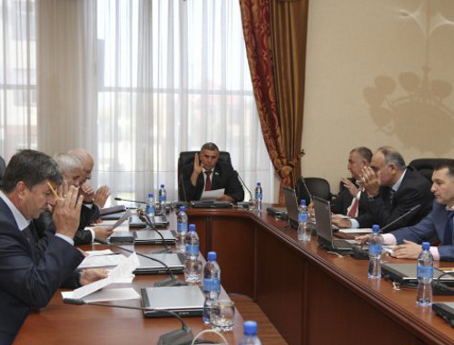 Заседание Совета парламента Чеченской республики. ноябрь 2013 г. Фото: http://parlamentchr.ru