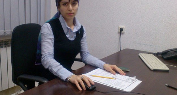 Перерегистрация участников ликвидации аварии на ЧАЭС в министерстве  труда, занятости и социального развития Чечни. Грозный, декабрь 2013 г. Фото: http://mtchr.ru/news/Provoditsya-pereregistratsiya-uchastnikov-likvidatsii-posledstviy-katastrofi-na-CHAES.html