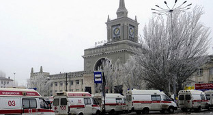 Волгоград, 30 декабря 2013 г. Автомобили скорой помощи у железнодорожного вокзала. Фото пресс-службы аппарата Главы Правительства Волгоградской области, http://www.volganet.ru Волгоград, 30 декабря 2013 г. Автомобили скорой помощи у железнодорожного вокзала. Фото пресс-службы аппарата Главы Правительства Волгоградской области, http://www.volganet.ru