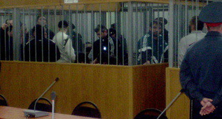 Подсудимые по делу о нападении на Нальчик во время одного из судебных заседаний. Фото Людмилы Маратовой для "Кавказского узла" Подсудимые по делу о нападении на Нальчик во время одного из судебных заседаний. Фото Людмилы Маратовой для "Кавказского узла"