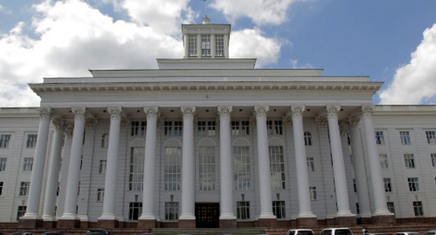 Нальчик, Дом правительства КБР. Фото: http://president-kbr.ru