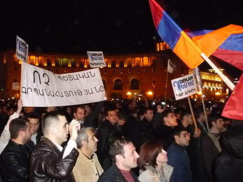 Шествие против обязательной накопительной пенсионной системы. Ереван, 21 февраля 2014 г. Фото Армине Мартиросян для "Кавказского узла"