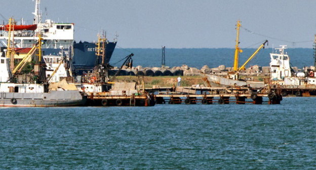 Украина, Крым, порт Керчи. Фото: 
Alexxx Malev (Alexxx1979, http://www.flickr.com/photos/alexxx-malev