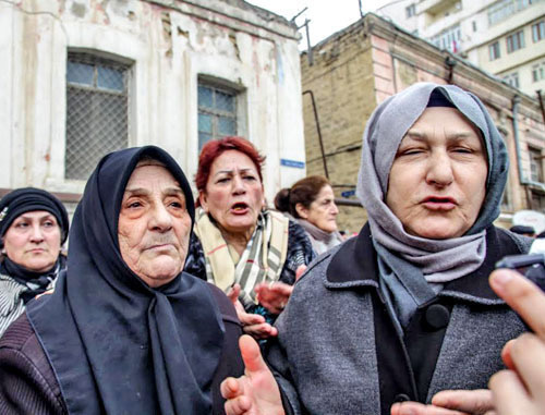 Участники акции протеста против сноса домов. Баку, 3 марта 2014 г. Фото Азиза Каримова для "Кавказского узла"