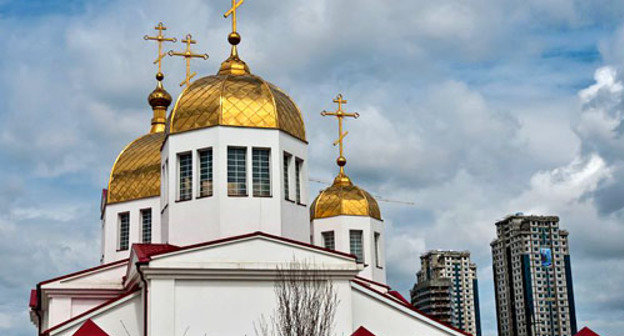 Церковь Михаила Архангела в Грозном. Построена в 1892 году. Фото: Краснов Сергей http://commons.wikimedia.org/