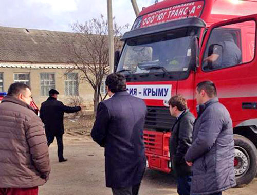 Автоколонна с гуманитарной помощью для жителей Крыма. Дагестан, март 2014 г. Фото Тамерлана Магомедова 