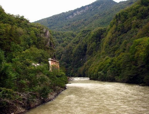 Река Аджарисцкали в горной Аджарии, на которой планируется строительство каскада ГЭС. Октябрь 2013 года. Фото Юлии Кашеты для "Кавказского узла"
