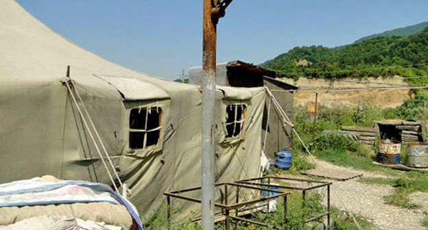 Пункт временной дислокации ОМОН в Веденском районе Чечни. Фото: Andshel http://commons.wikimedia.org/