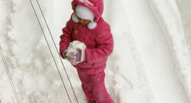 После снегопада в Ереване 30 марта 2014 г. Фото Армине Мартиросян для "Кавказского узла"