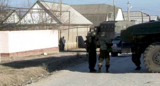 Спецоперация в селе Карланюрт 15 января 2014 г. Фото пресс-службы МВД по Республике Дагестан, http://05.mvd.ru/news/item/1804356 Спецоперация в селе Карланюрт 15 января 2014 г. Фото пресс-службы МВД по Республике Дагестан, http://05.mvd.ru/news/item/1804356