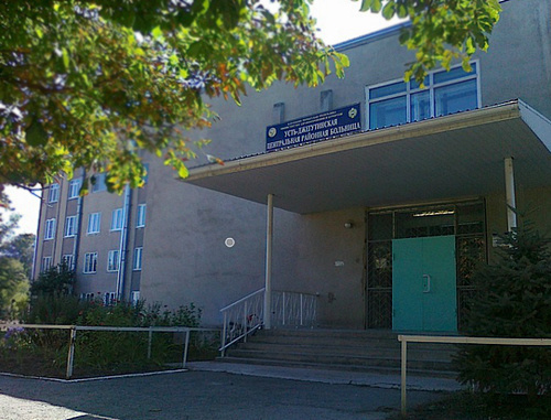 Здание Усть-Джегутинской районной больницы в КЧР. Фото: http://ustdcrb.ru