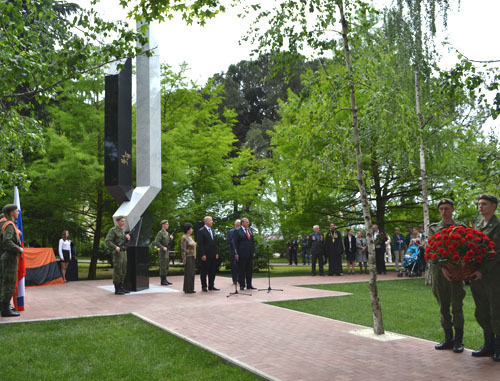 Открытие памятника воинам-афганцам состоялось в Сочи. 8 мая 2014 г. Фото Светланы Кравченко для "Кавказского узла"