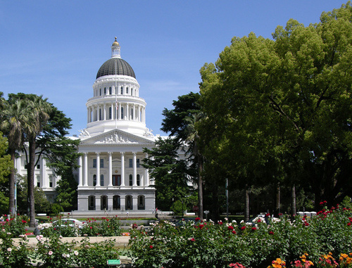 Капитолий, здание законодательного собрания штата Калифорния. Фото: Steve Rouhotas, сommons.wikimedia.org,  Creative Commons Attribution-Share Alike 3.0 Unported