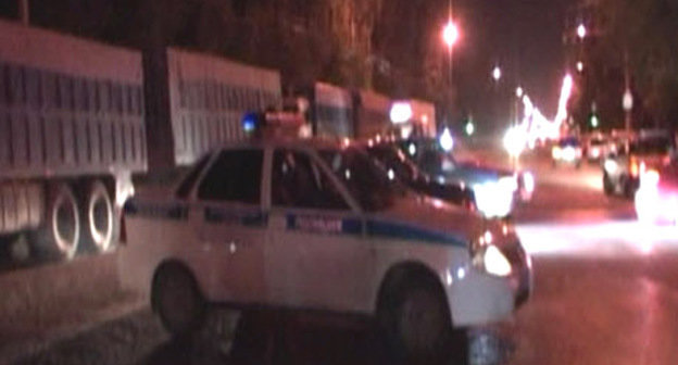 На месте убийства Ризвана Алиева. Махачкала, 3 июля 2014 г. Фото http://nac.gov.ru/
