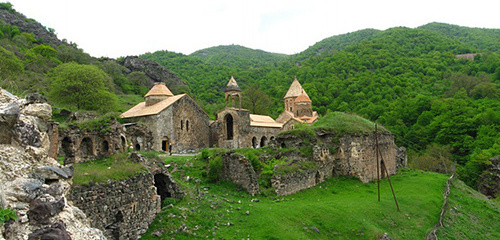 Монастырь Дадиванк, Нагорный Карабах. Фото: http://newsarmenia.ru/karabah/20121025/42739945.html