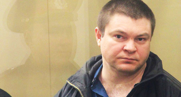 Сергей Цапок (справа). Фото: http://станицакущевская.рф/novocti/kuschevskaja/7603-prisjazhnye-vynesli-svoj-verdikt-po-delu-tsapkov.html
