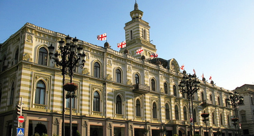 Здание мэрии Тбилиси. Фото: http://www.newsazerbaijan.ru/politic/20130627/299047573.html
