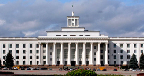 Здание парламента Кабардино-Балкарии. Фото http://www.aheku.org/
