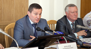 И.о. главы Волгоградской области Андрей Бочаров(слева). Фото: официальный портал главы и правительства Волгоградской области http://www.volganet.ru/ И.о. главы Волгоградской области Андрей Бочаров(слева). Фото: официальный портал главы и правительства Волгоградской области http://www.volganet.ru/
