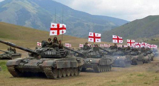 Колонна грузинских танков. Фото: http://news.siteua.org/Мир/25258/