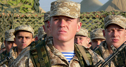 Построение военнослужащих. Фото: http://recrut.mil.ru/career/soldiering.htm