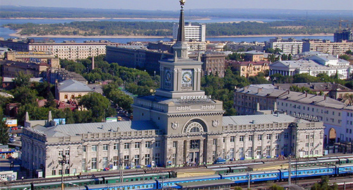 Вид на здание вокзала в Волгограде. Фото: http://rzd.ru/dbmm/images/1/5292/70701
