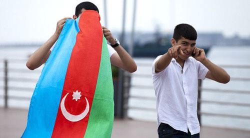 Азербайджанский флаг. Фото Азиза Каримова для «Кавказского узла»