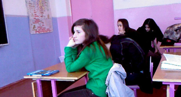 Во время урока в школе №8 в Нальчике. Фото http://www.proshkolu.ru/org/8-nalchika/file/373438/