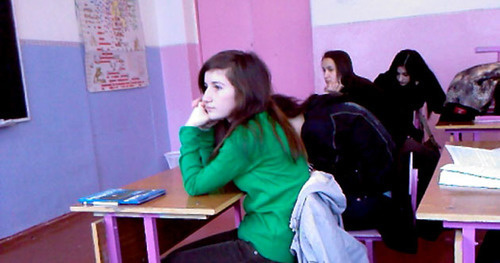 Во время урока в школе №8 в Нальчике. Фото http://www.proshkolu.ru/org/8-nalchika/file/373438/