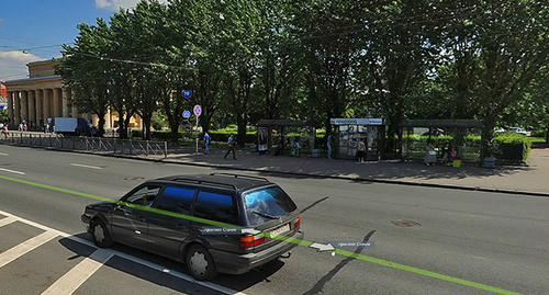 Остановка транспорта на проспекте Стачек, Санкт-Петербург. Фото: Яндекс-панорама