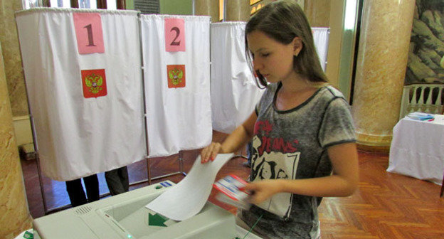 Выборы в Волгоградскую областную думу. Участковая избирательная комиссия №1012. Волгоград, 14 сентября 2014 г. Фото Вячеслава Ященко для "Кавказского узла"