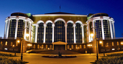 Здание Астраханского областного суда. Фото http://oblsud.ast.sudrf.ru/