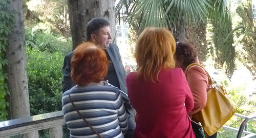 Общественники спорят с Олегом Вронским о недопустимости застройки курорта высотками. Фото Светланы Кравченко для "Кавказского узла"