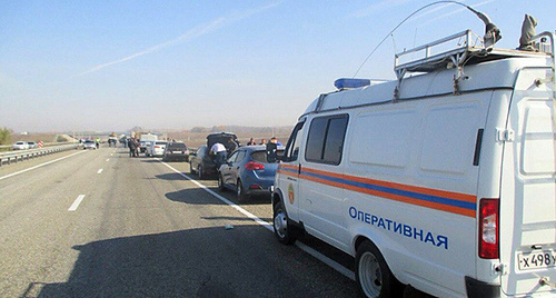На месте происшествия. Фото: http://www.23.mchs.gov.ru/operationalpage/emergency/detail.php?ID=32521