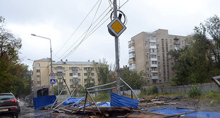 Последствия урагана в Ростове-на-Дону. Сентябрь 2014 г. Фото Олега Пчелова для «Кавказского узла» Последствия урагана в Ростове-на-Дону. Сентябрь 2014 г. Фото Олега Пчелова для «Кавказского узла»