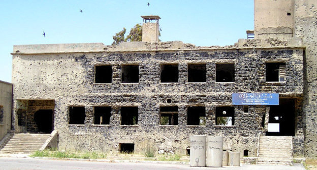 Разрушенное здание. Сирия. Фото: Golan Hospital https://ru.wikipedia.org