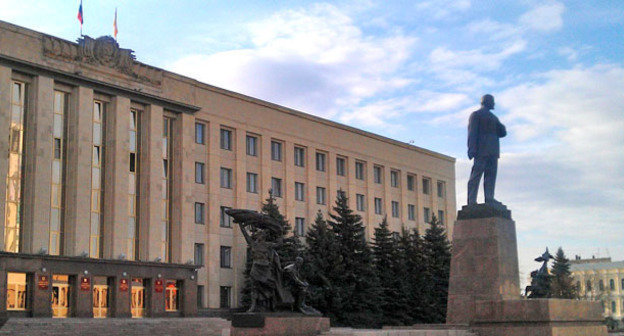 Здание правительства Ставропольского края. Ставрополь. Фото: Ален Катин https://ru.wikipedia.org