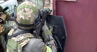 Спецоперация. Фото: http://nac.gov.ru/files/6493.jpg Спецоперация. Фото: http://nac.gov.ru/files/6493.jpg