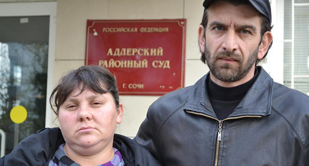 Мардирос Демерчян с супругой. Фото Светланы Кравченко для "Кавказского узла"