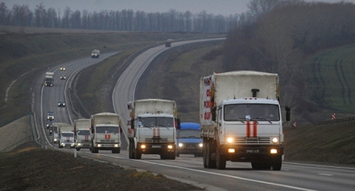 Гуманитарный конвой МЧС с гуманитарной помощью Донбасу. Фото: http://www.mchs.gov.ru/